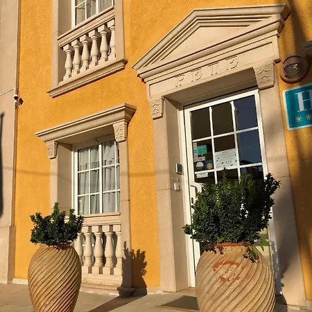 Pete Hotel 3*